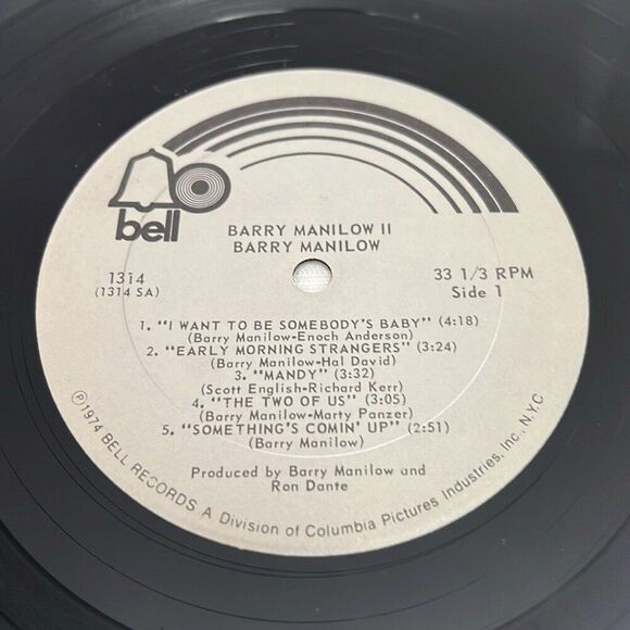 LP Vinyl Barry Manilow II with Lyric Sheet, Dust Cover, and Sleeve - Picture 7 of 9